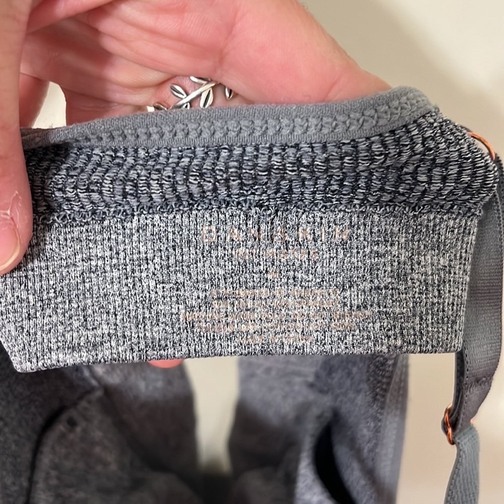 Danskin Intimates Grey Ribbed Scoop Neck Low Support Bra Size XL - Picture 3 of 3